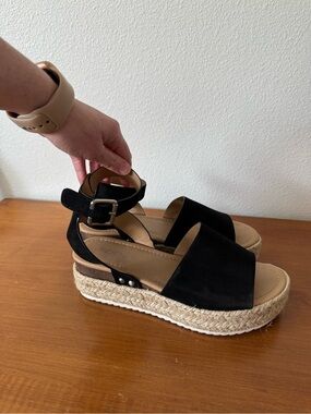 Soda Black Espadrille Platform Sandals